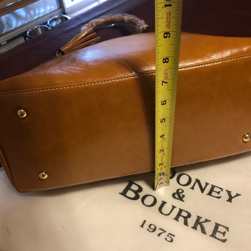 SALE Dooney and Bourke Kingston Natural - NWT - Picture 14 of 16